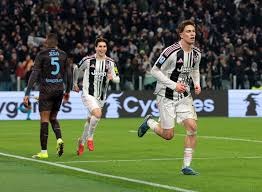 LCK第三阶段：Faker豪取700胜场，T1横扫KT