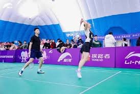 动新闻｜男子打羽球突昏倒 医生在场也救不回