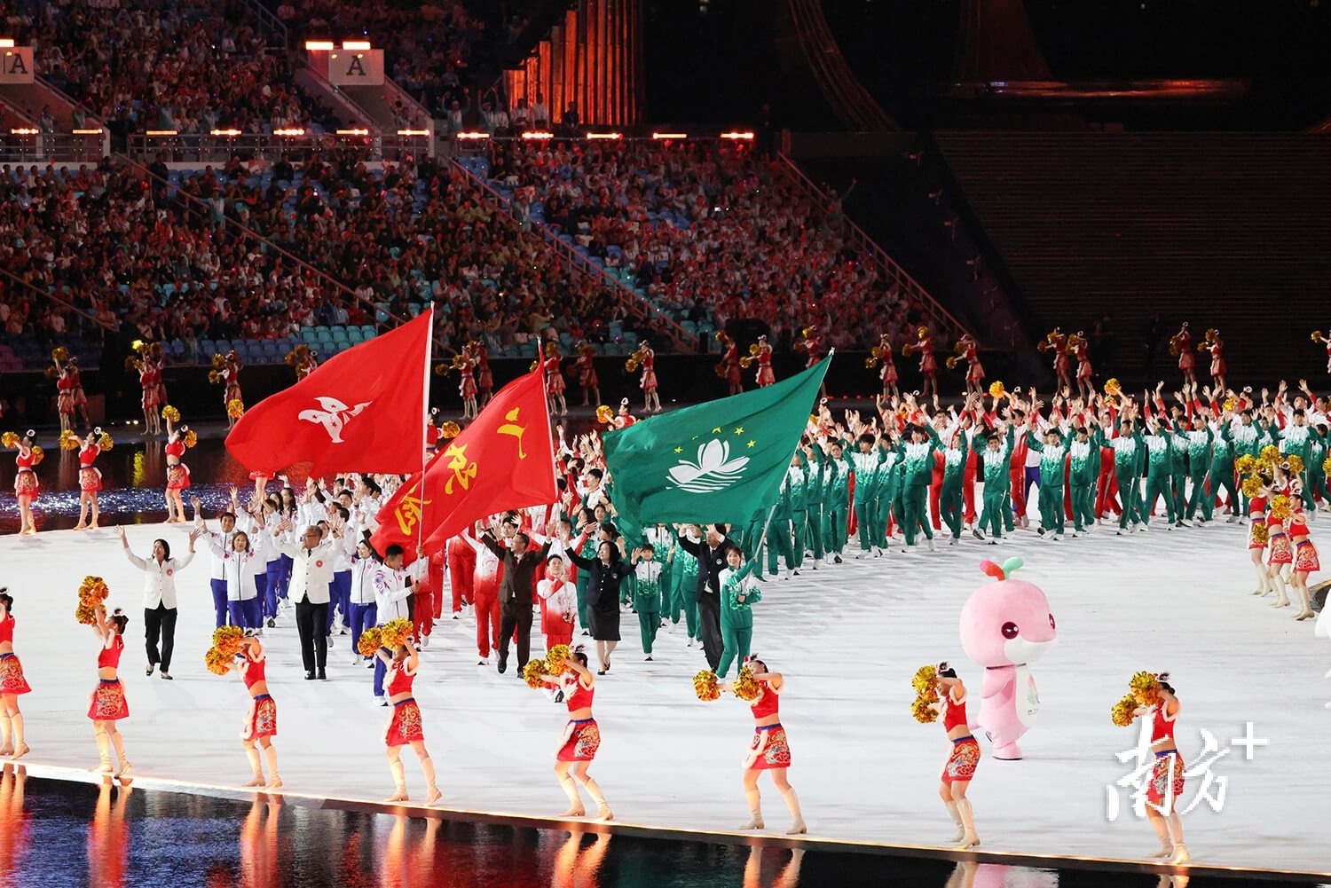 姆巴佩西甲第15轮狂轰3球，助皇马3-0胜毕巴，状态惊人，成为当世足坛第一人。